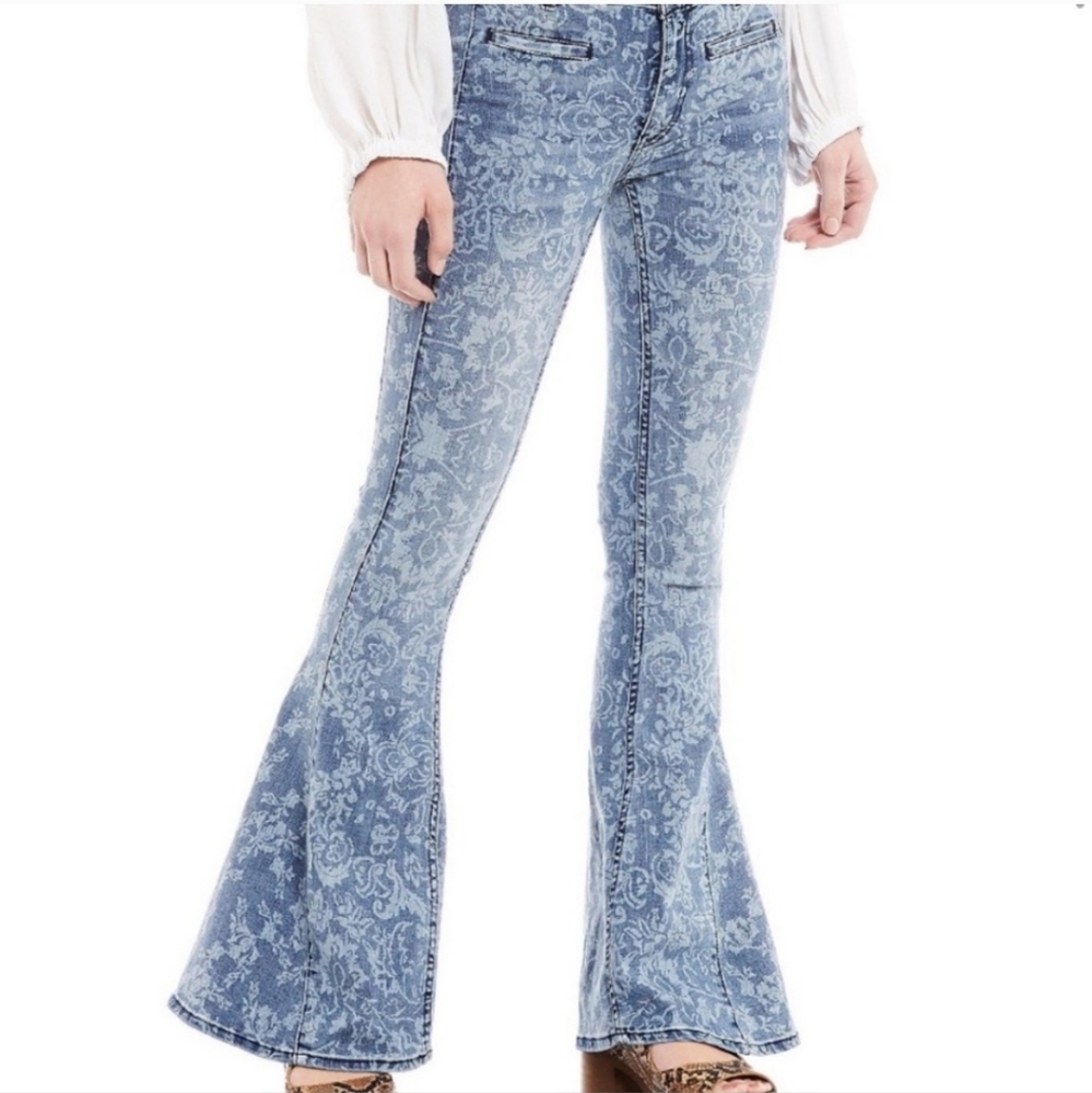 We The Free Flare Leg Jeans Dream Lover Paisley Print Denim Size 28 Free…